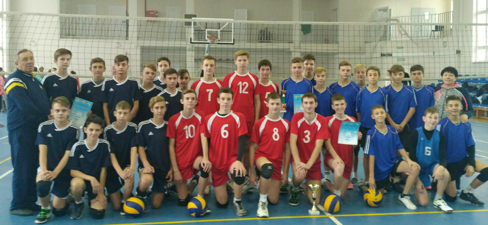 Срібні медалі чемпіонату – у покровських волейболістів