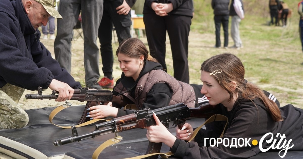 Практика на полігоні. Школярі Городоцької громади пройшли вогневу підготовку