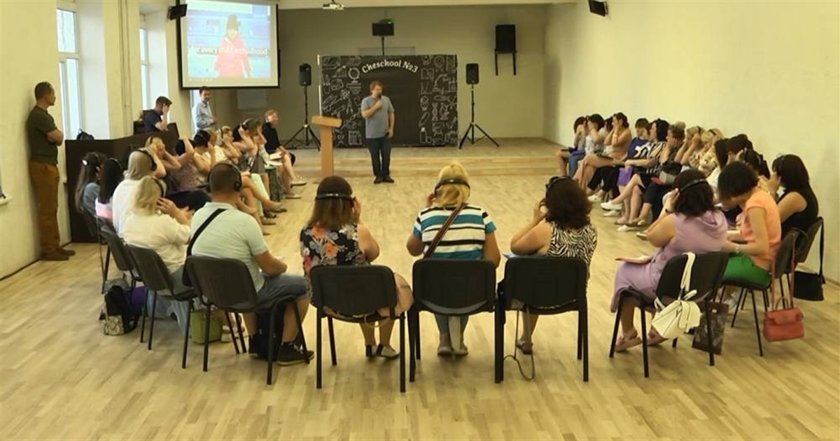 Чернігівські педагоги навчаються як допомогти дитині впоратися зі стресом війни