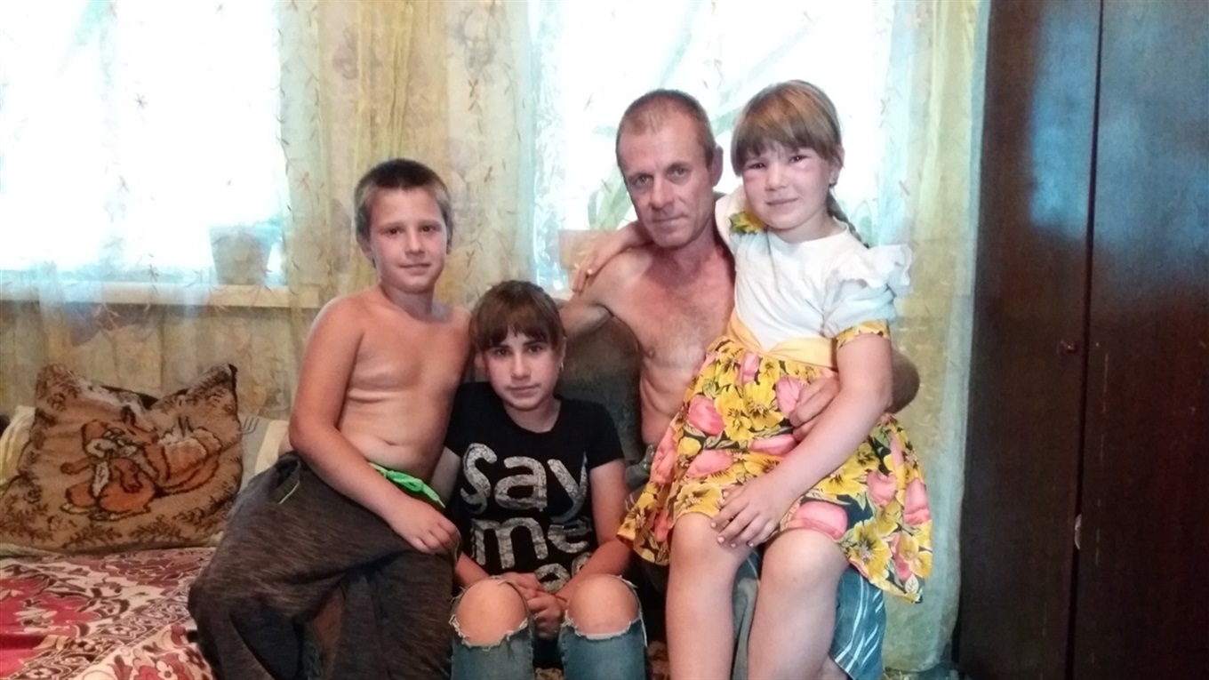 Я – отец-одиночка и сам воспитываю пятерых детей. История Владимира Балаки из Сватово
