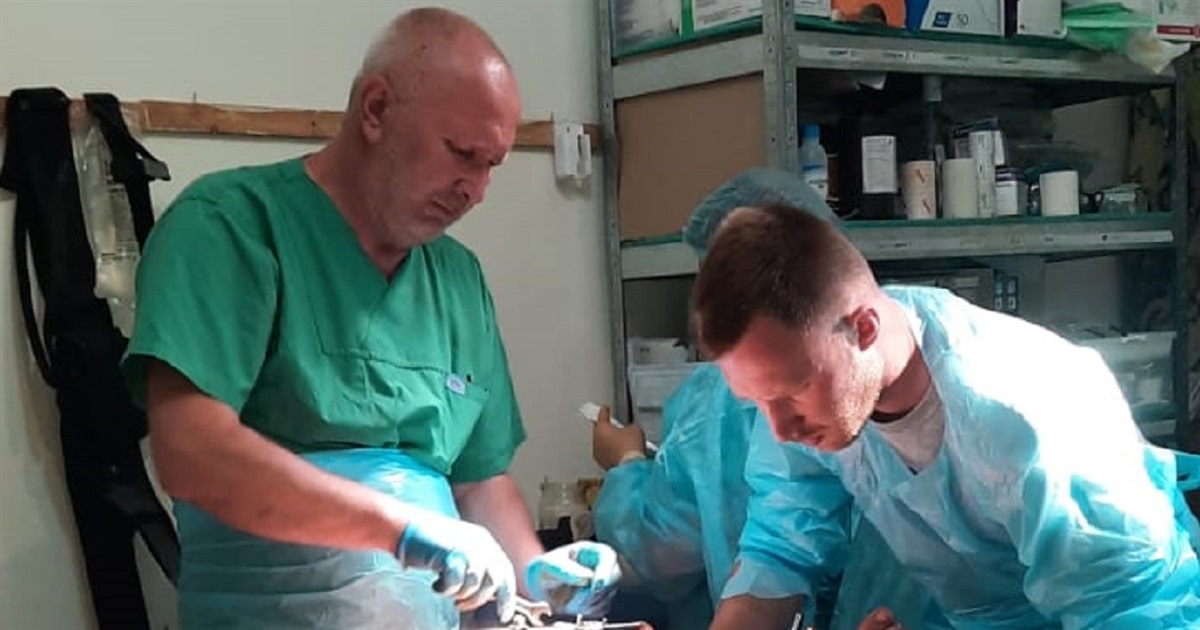 Рятує життя поранених: лікаря з Калинівки нагородили орденом Данила Галицького