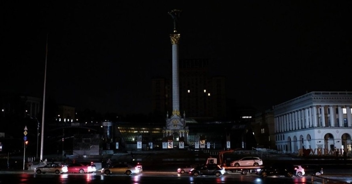 У разі повного блекауту з Києва планують евакуювати три мільйони людей: хроніка 6 листопада