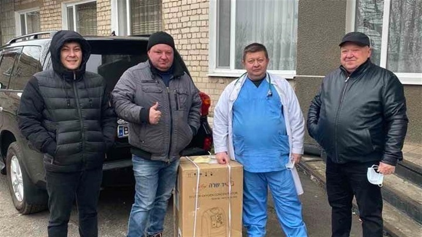 Сірогозькі фермери передали для Нижньосірогозької райлікарні кисневий концентратор