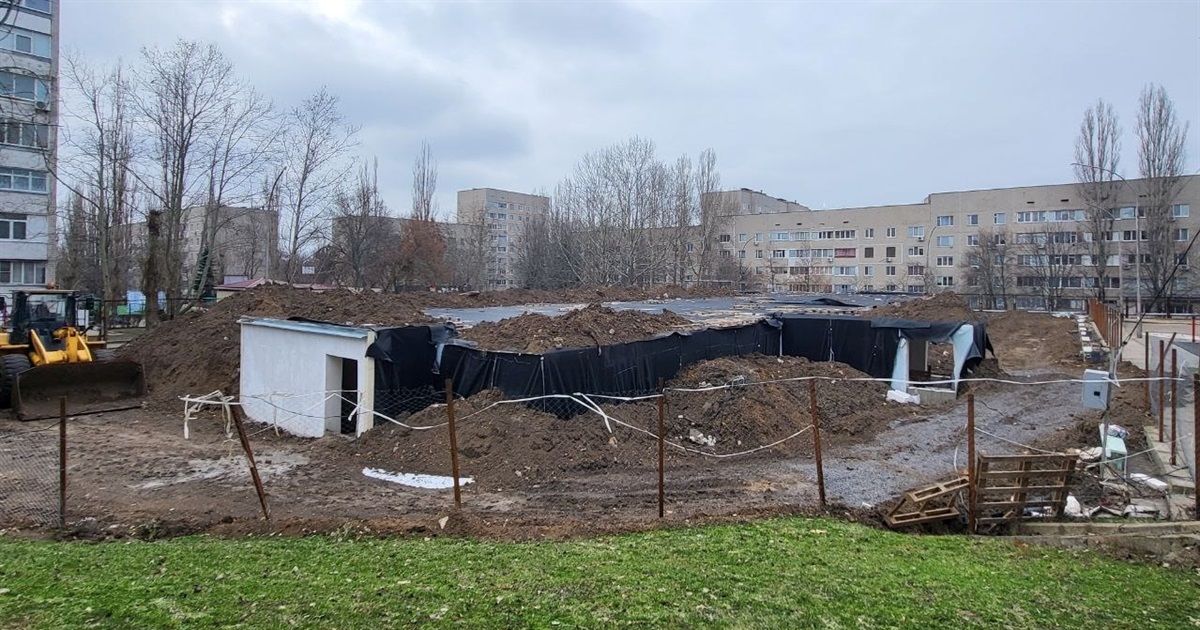 Укриття біля ліцею №4 у Південноукраїнську: стан робіт, підтоплення та строки завершення