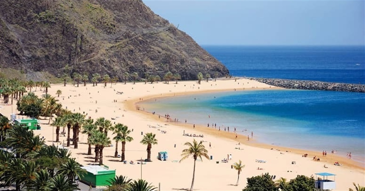 Куди поїхати у січні 2026. Десять найкращих напрямків для відпустки після Нового року