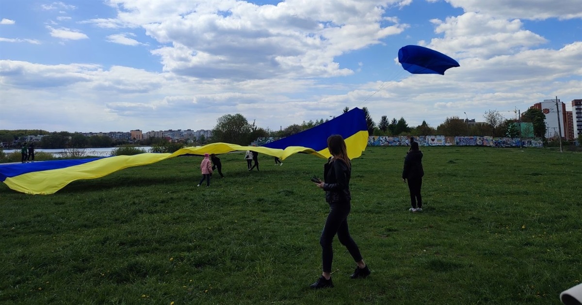 Відбулися обласні змагання учнівської молоді з повітряних зміїв: старокостянтинівці серед кращих