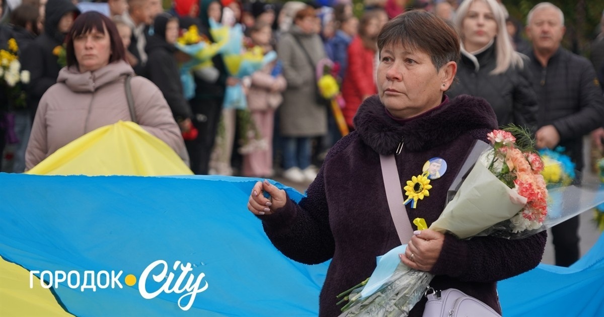 Хода пам’яті. У День захисників та захисниць сатанівчани вшанували полеглих Героїв