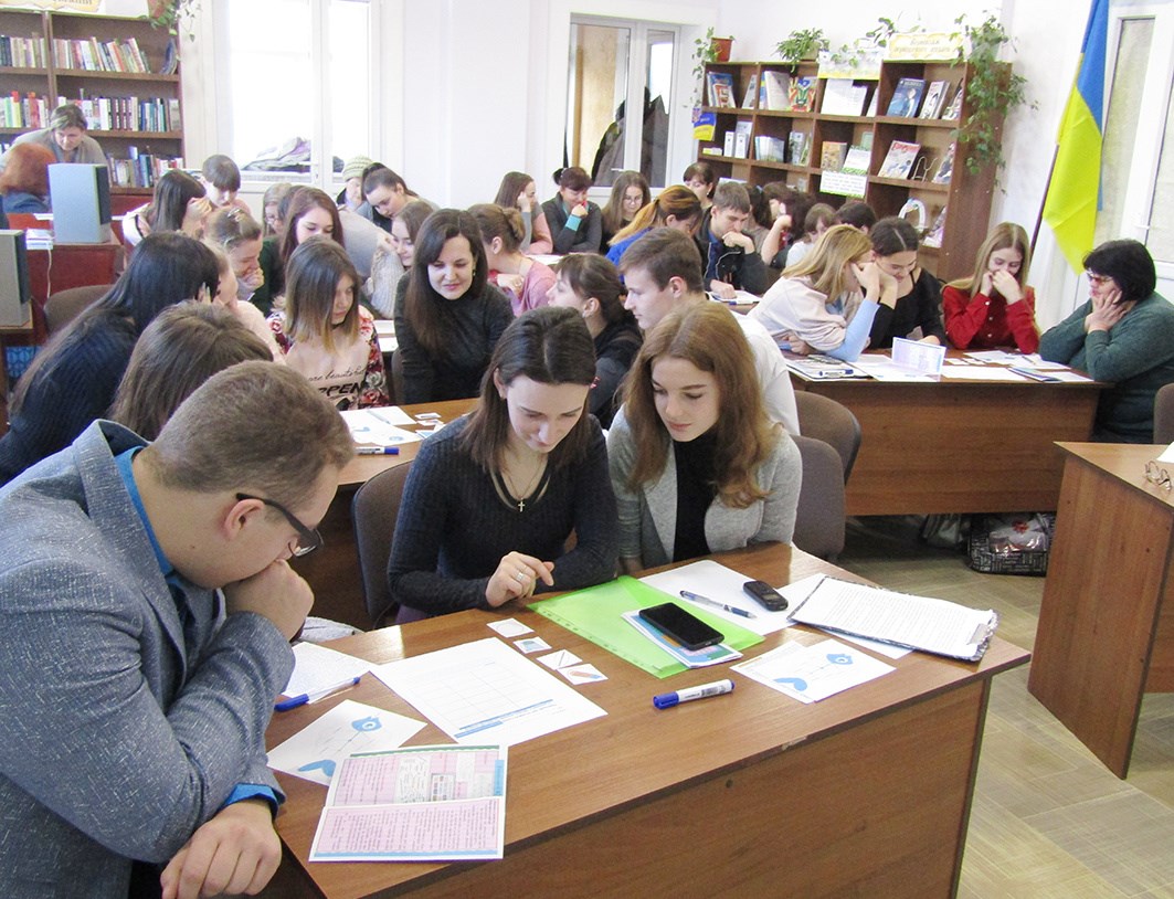 Лідери учнівського самоврядування району вчилися думати критично