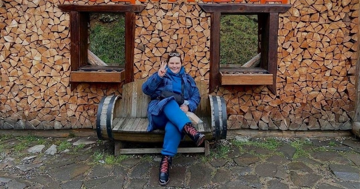 “Хотілося зробити свій внесок у нашу Перемогу” - Як мешканка Волновахи в’яже пледи та допомагає ЗСУ