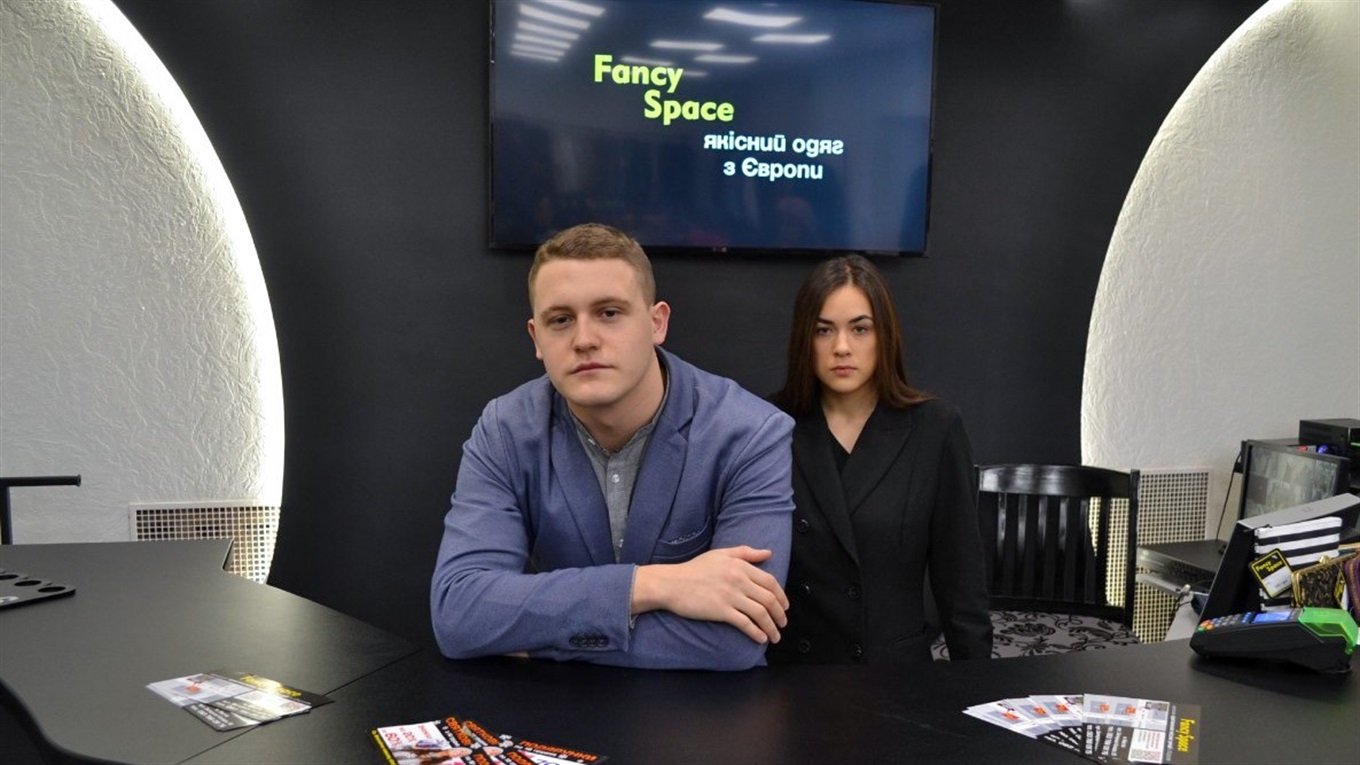 Молодь Фастова обирає «FANCY SPACE»: стильний одяг відомих брендів за доступними цінами