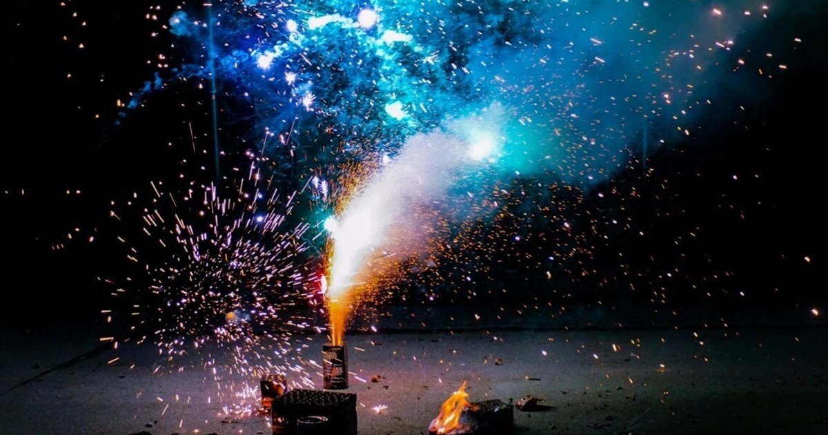 Феєрверки і петарди: що можна і що не можна використовувати на свята у Звягелі