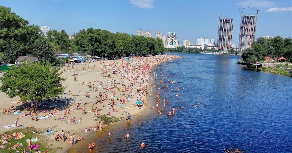 Пляжі Києва 2026 — оприлюднили список локацій. Але офіційний сезон під питанням