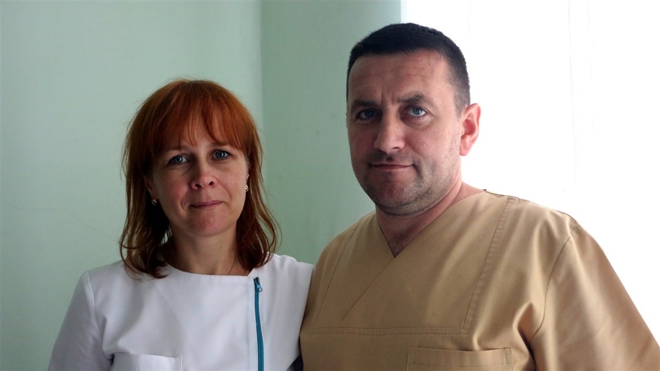 Могли виїхати за кордон, але обрали Попасну: історія подружжя лікарів з Івано-Франківщини