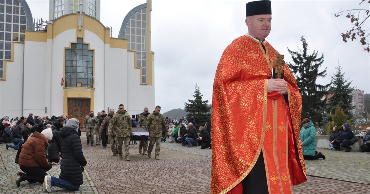 Чортків’яни зустріли тіло загиблого воїна Бабія Валерія – онука політв’язнів сталінських таборів