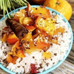 Різдвяна кутя з рису з цукатами, родзинками, мигдалем, хурмою, шоколадом та кокосовою стружкою