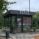 «Pause»