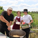 Борщ і плов для захисників