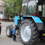Придбали підмітально-прибиральну машину
