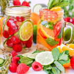 Фруктова вода з малиною і лимоном
