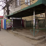 Вулиця Київська, навпроти магазину «Везунчик»