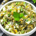 Салат з морської капусти з грибами та оливками