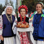 Традиція випікання весільного короваю