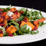 Салат з запеченим гарбузом, фетою та гранатом