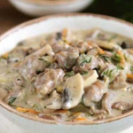 Курячі шлуночки в сметанному соусі