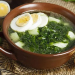 Зелений борщ із куркою