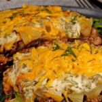 Куряче філе, запечене з грибами, ананасами та сиром