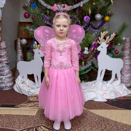 Крістіна  Петрова,  6 років,  смт Петропавлівка