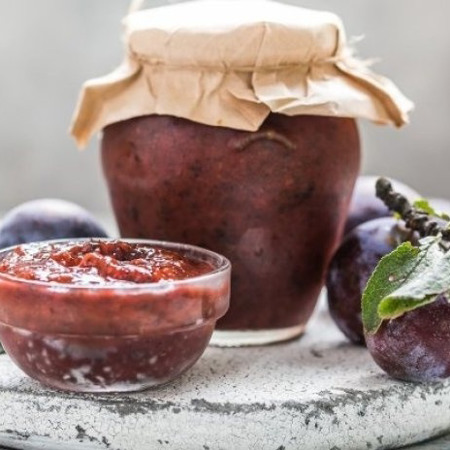 Ткемалі з сушених слив на зиму