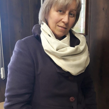 Олена Константинова