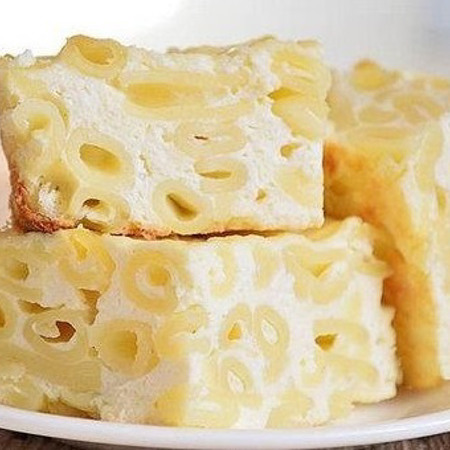 Солодка запіканка з макаронами та сиром