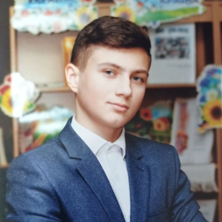 Максим Шльонський, срібна медаль, учень ліцею № 11