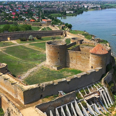 Фортеця та давньогрецьке місто Тіра у Білгород-Дністровську