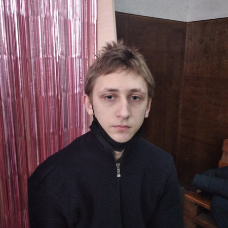 Роман  Нежеря, смт Петропавлівка