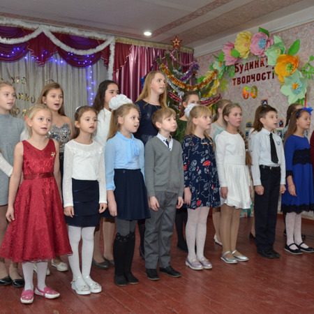 Святий Миколай привітав дітей району