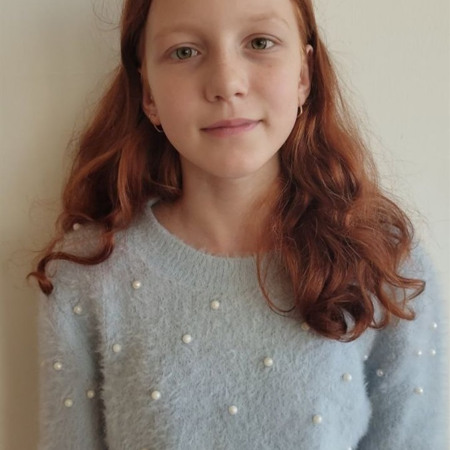 Вікторія Бабенко, учениця 6-А класу, зібрала 20 кг макулатури 