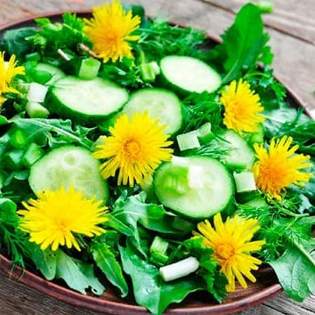 Салат з кульбаб