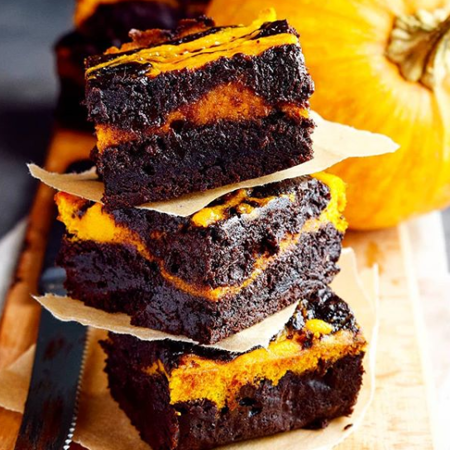 Шоколадний брауні з гарбузовим шаром