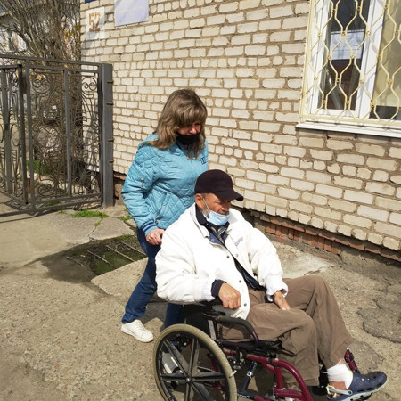 Всегда протянут руку помощи  