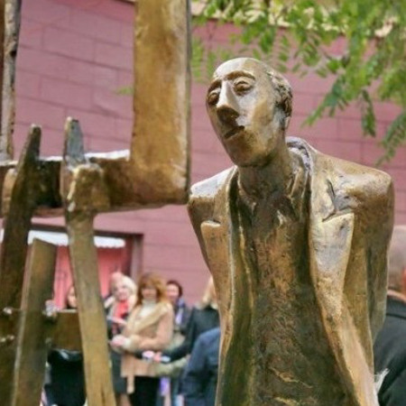 Пам'ятник глядачеві