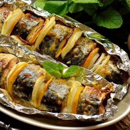 Скумбрія під соєвим соусом