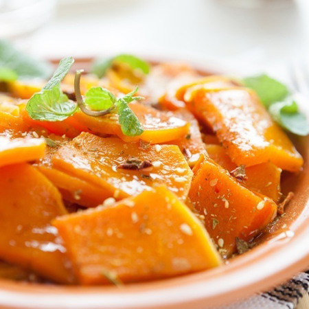 Печений гарбуз  з грибами та часником