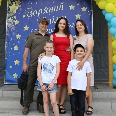 Випускні бали