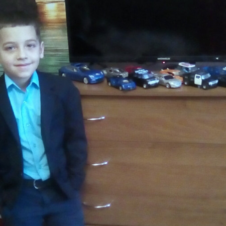 Кіріл Ляхімець,  7 років,  смт Петропавлівка