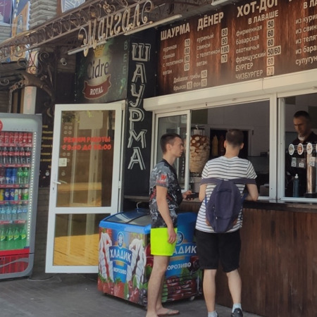 А как часто питаются уличной едой жители и гости нашего города?