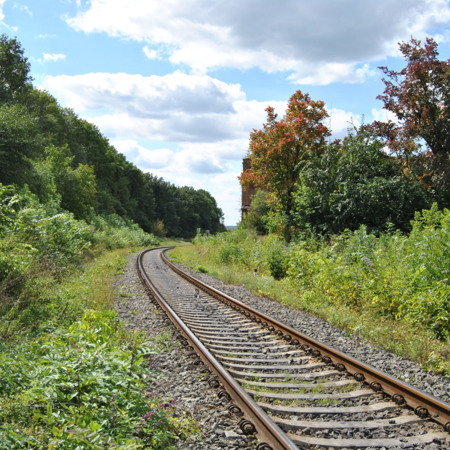Залізна дорога. Мікрорайон «Новий завод»