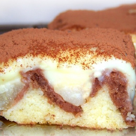 Пляцок «Хвилі Дунаю з яблуками»